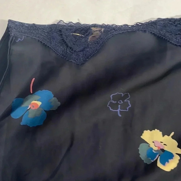 Victoria secret floral robe size M/L - Picture 4 of 5